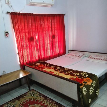 Chaiti Lodge - Santiniketan Bolpur Exterior photo