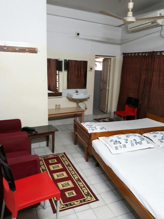 Chaiti Lodge - Santiniketan Bolpur Exterior photo